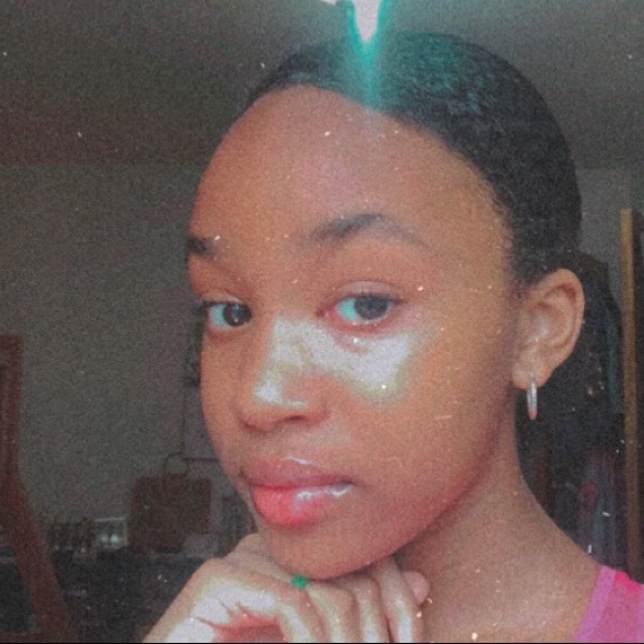 Meet your Posher, Jade - Picture 1 of 1